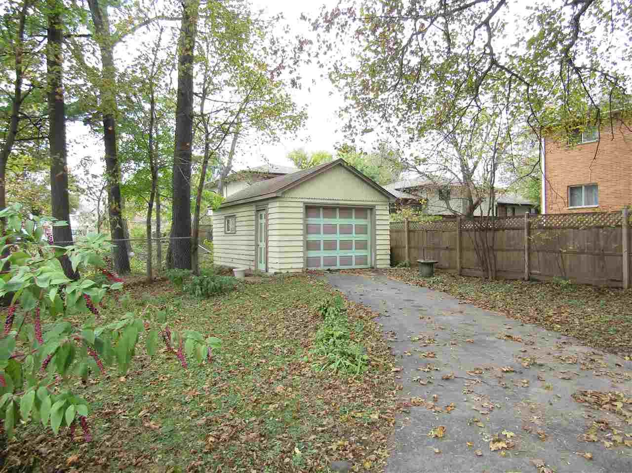 825 E Court St, Janesville, WI 53545